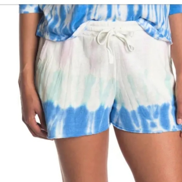 Splendid Tie-Dye Shorts - Picture 2 of 3